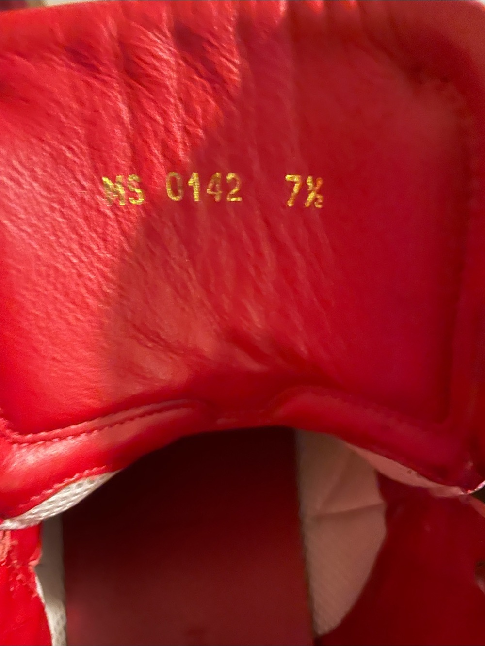 Louis Vuitton Red Leather High-Top Sneakers with a Reflective design - Picture 4 of 9